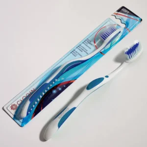 BROSSE À DENTS -SOIES SOUPLES (BLANC-BLUE) CHOGAN